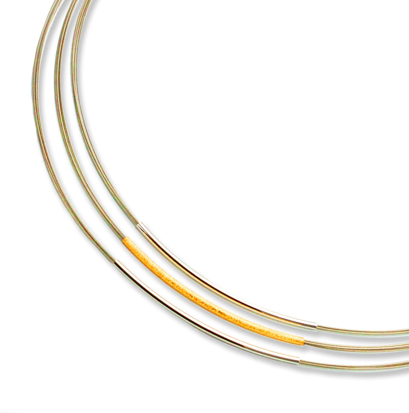 Gala Design Necklace Tripple Round Gold J0020