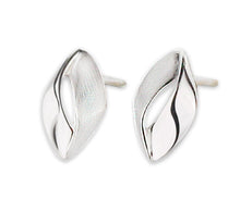 Afbeelding in Gallery-weergave laden, Gala Design Oorbellen Leeve J0059
